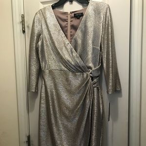 Tahari metallic gold dress. New with tags. Size 6.